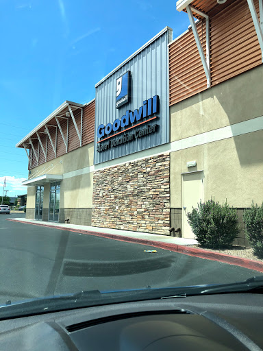 Thrift Store «Goodwill Retail Store and Donation Center», reviews and photos