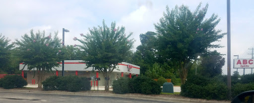 Liquor Store «ABC Store», reviews and photos, 6015 Castle Hayne Rd, Castle Hayne, NC 28429, USA