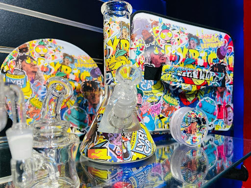 Tobacco Shop «How High Smoke Shop», reviews and photos, 11030 Bissonnet St, Houston, TX 77099, USA