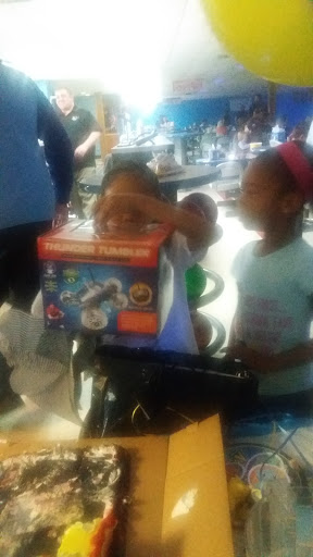 Bowling Alley «Gladstone Bowl», reviews and photos, 300 NW 72nd St, Kansas City, MO 64118, USA