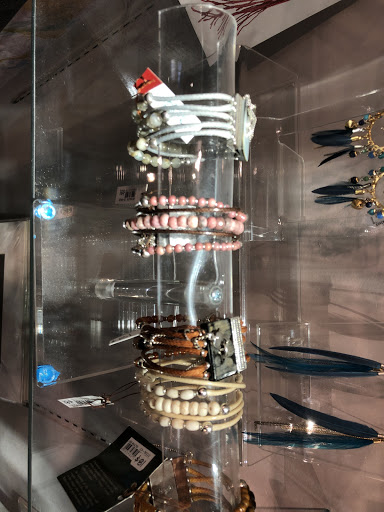 Jewelry Designer «Rainbow Bridge Jewelers», reviews and photos, 721 Sutter St, Folsom, CA 95630, USA