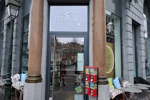 Leopold Café Presse. image
