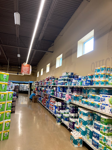 Supermarket «Giant Eagle Supermarket», reviews and photos, 27264 Lorain Rd, North Olmsted, OH 44070, USA