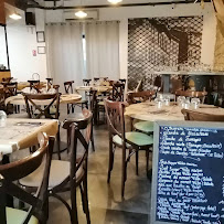 Atmosphère du Restaurant BELLECHASSE CAFE à Saint-Maur-des-Fossés - n°2