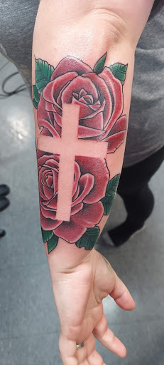 Tattoo Shop «Studio 54 Tattoos & Piercing», reviews and photos, 24410 FL-54, Lutz, FL 33559, USA