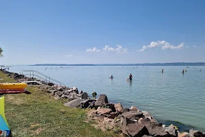 Siofok yoga Silver Point Beach image