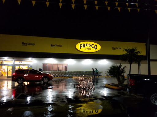 Grocery Store «Fresco y Más», reviews and photos, 3701 NW 7th St, Miami, FL 33126, USA