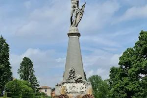Monumento ai Martiri di Belfiore image