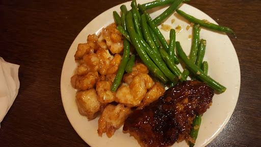 Shopping Mall «Riverdale Shops», reviews and photos, 935 Riverdale St, West Springfield, MA 01089, USA