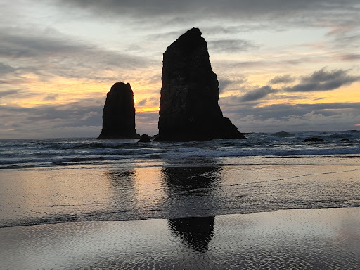 Tourist Attraction «Haystack Rock», reviews and photos, US-101, Cannon Beach, OR 97110, USA