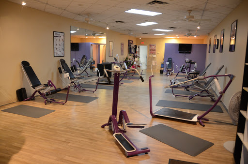 Health Club «Curves - Champaign», reviews and photos, 2227 S Neil St, Champaign, IL 61820, USA