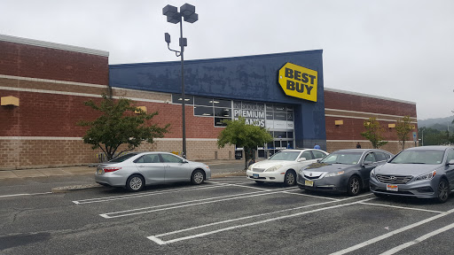 Electronics Store «Best Buy», reviews and photos, 30 Andrews Dr, Woodland Park, NJ 07424, USA