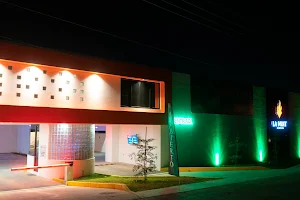 Motel La Nuit Tepic image