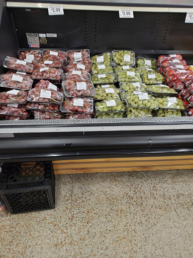 Grocery Store «Miles Supermarket», reviews and photos, 4127 E 131st St, Cleveland, OH 44105, USA