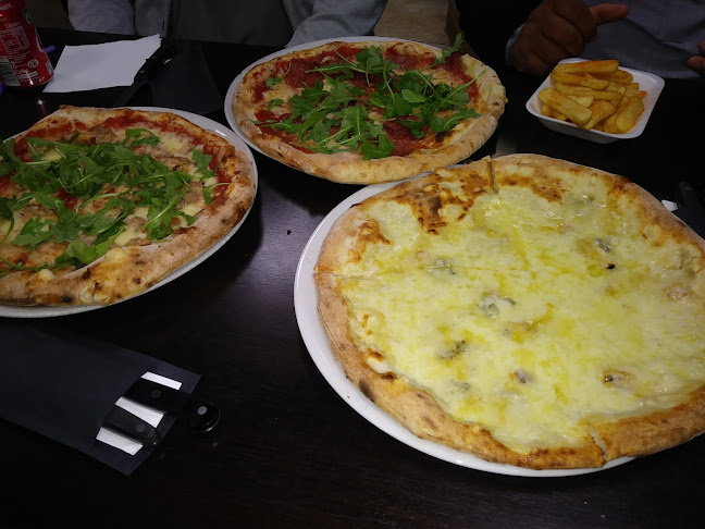 La Vera Wood Oven pizzeria & Grill Birmingham - Pizza