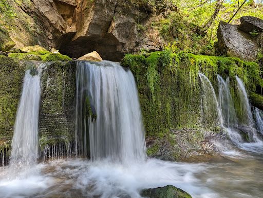 Park «Cave River Valley Park», reviews and photos, 6031-6871 N Cave River Valley Rd, Campbellsburg, IN 47108, USA