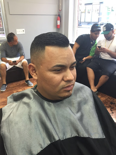 Barber Shop «Los Compadres Barber Shop», reviews and photos, 314 Moody St, Waltham, MA 02452, USA