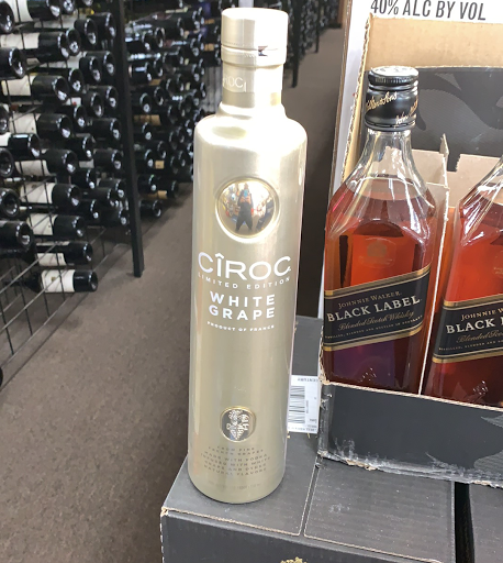 Liquor Store «Liquor Barn», reviews and photos, 133 Main St #4, Spencer, MA 01562, USA