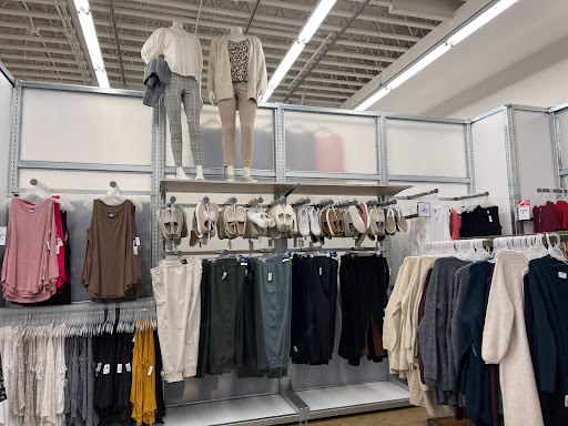 Clothing Store «Old Navy», reviews and photos, 1600 Saratoga Ave, San Jose, CA 95129, USA