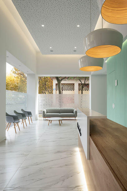 Información y opiniones sobre Clínica Dental Eboca de Ciudad Real