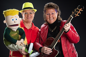 Kelly and Debbie - Entertainers & Childrens Entertainers image