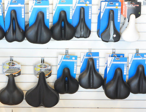 Bicycle Store «Gresham Bicycle Center», reviews and photos, 567 NE 8th St, Gresham, OR 97030, USA