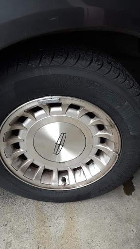 Tire Shop «Walmart Tires & Auto Parts», reviews and photos, 540 7th Ave, Longview, WA 98632, USA