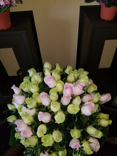 Florist «Battiste LaFleur Galleria», reviews and photos, 825 E Long St, Columbus, OH 43203, USA