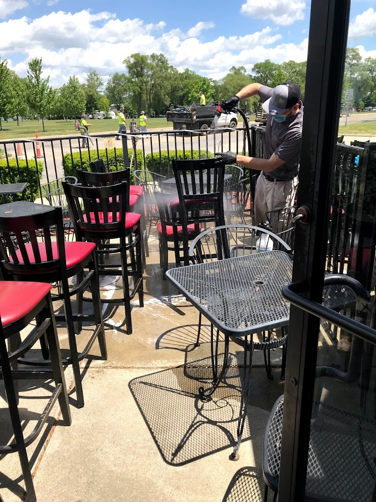 Lakeview Bar & Grill 48377