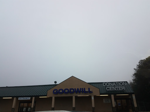 Donations Center «Goodwill of North Georgia: Douglasville Store and Donation Center», reviews and photos, 5793 Fairburn Rd, Douglasville, GA 30134, USA