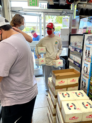 Beer Store «Downstairs Market», reviews and photos, 5885 Ponce De Leon Blvd, Coral Gables, FL 33146, USA