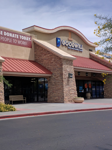 Thrift Store «Arizona Ave & Pecos Goodwill Retail Store & Donation Center», reviews and photos, 1095 S Arizona Ave, Chandler, AZ 85286, USA