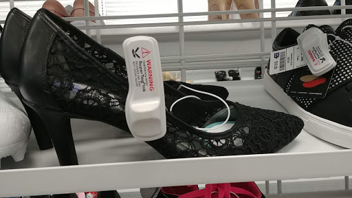 Clothing Store «Ross Dress for Less», reviews and photos, 201 University Oaks Blvd, Round Rock, TX 78664, USA