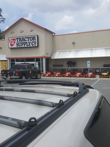 Home Improvement Store «Tractor Supply Co.», reviews and photos, 3000 Pruden Blvd, Suffolk, VA 23434, USA