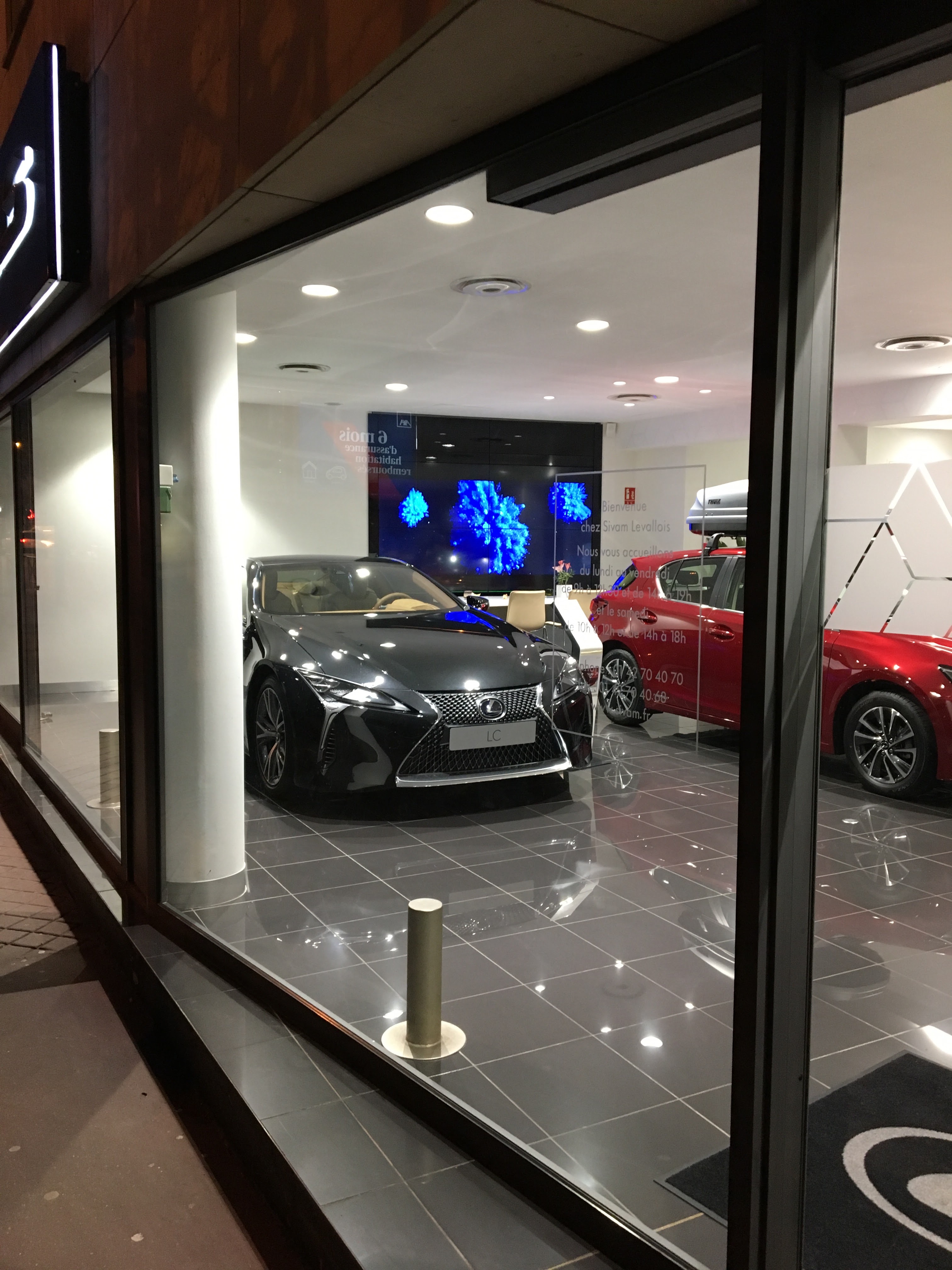 Photo n° 2 de l'avis de Ferrari.e fait le 23/03/2018 à 07:20