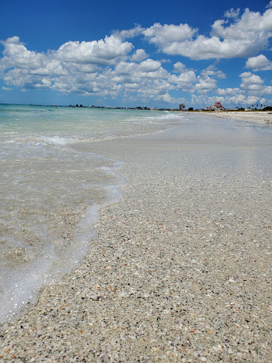 Public Beach «Pass-A-Grille Beach», reviews and photos, 113 11th Ave, Pass-A-Grille Historic District, FL 33706, USA