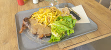 Plats et boissons du Restaurant de grillades Steak Frites à Limoges - n°16