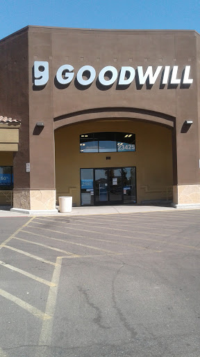 Donations Center «Pinnacle Peak Goodwill Retail Store & Donation Center», reviews and photos