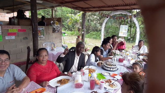 comida costeña doña Rocio en timbara