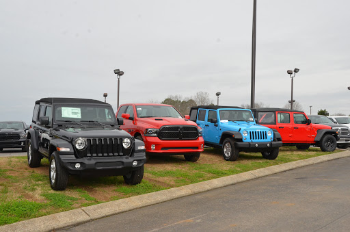 Car Dealer «Columbia Chrysler Dodge Jeep Ram Fiat», reviews and photos, 106 S James Campbell Blvd, Columbia, TN 38401, USA