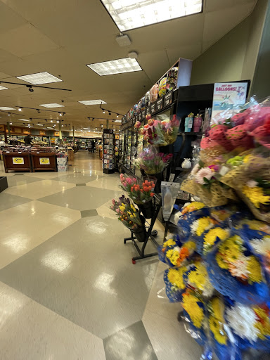 Grocery Store «Quality Food Center», reviews and photos, 460 E North Bend Way, North Bend, WA 98045, USA
