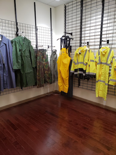 Clothing Store «I Goldberg Army & Navy», reviews and photos, 1300 Chestnut St, Philadelphia, PA 19107, USA