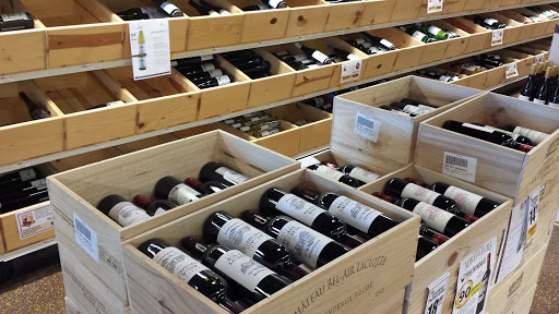 Liquor Store «Friar Tuck Beverage», reviews and photos, 1333 Savoy Plaza Ln, Savoy, IL 61874, USA