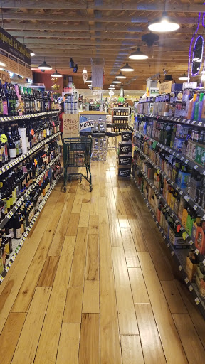Liquor Store «Macadoodles- South Springfield», reviews and photos, 1455 E Independence St, Springfield, MO 65804, USA