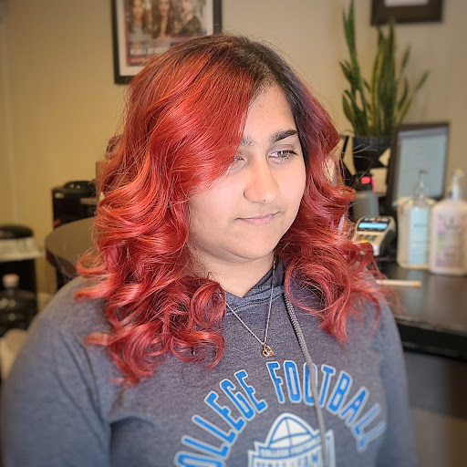 Beauty Salon «Color Bar Beauty Salon», reviews and photos, 519 N Mountain Rd, Harrisburg, PA 17112, USA