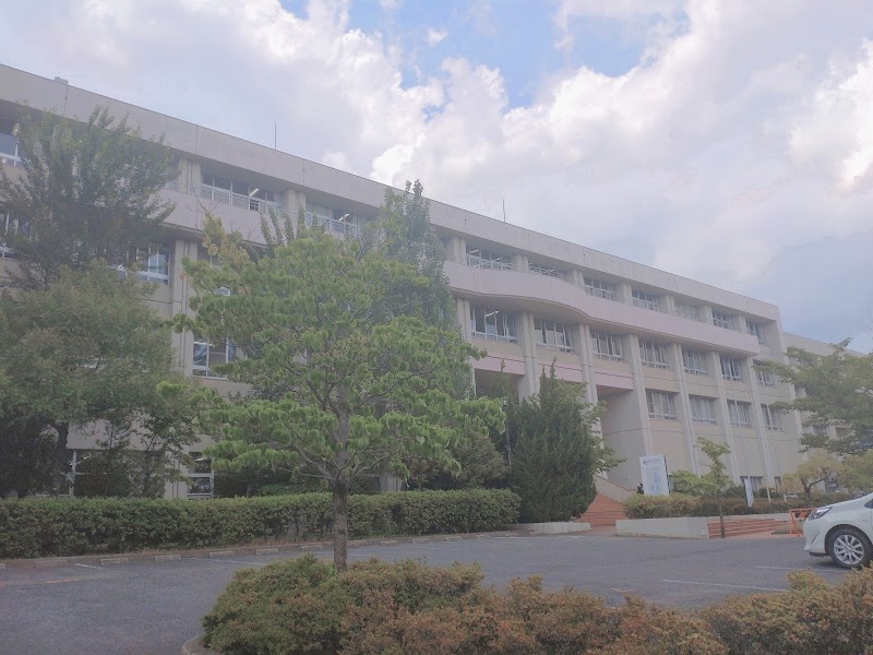 名古屋経営短期大学