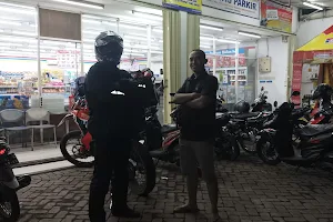 Indomaret Raya Arjosari image