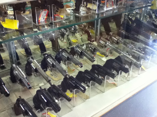Pawn Shop «AAA Pawnbrokers of North Miami», reviews and photos, 14010 W Dixie Hwy, North Miami, FL 33161, USA