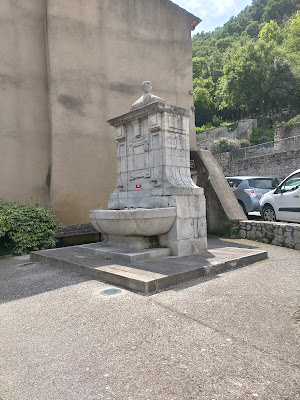 Fontaine de Baix à Baix