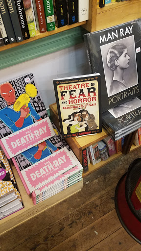 Book Store «Dog Eared Books», reviews and photos, 900 Valencia St, San Francisco, CA 94110, USA